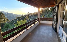 Casa Na Serra, Sabugueiro